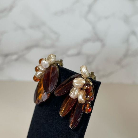 Vintage Signed Germany Clip On Earrings - Picture 2 of 6